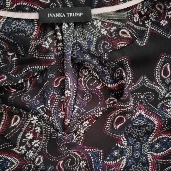 Ivanka Trump Blouse - Picture 3 of 4